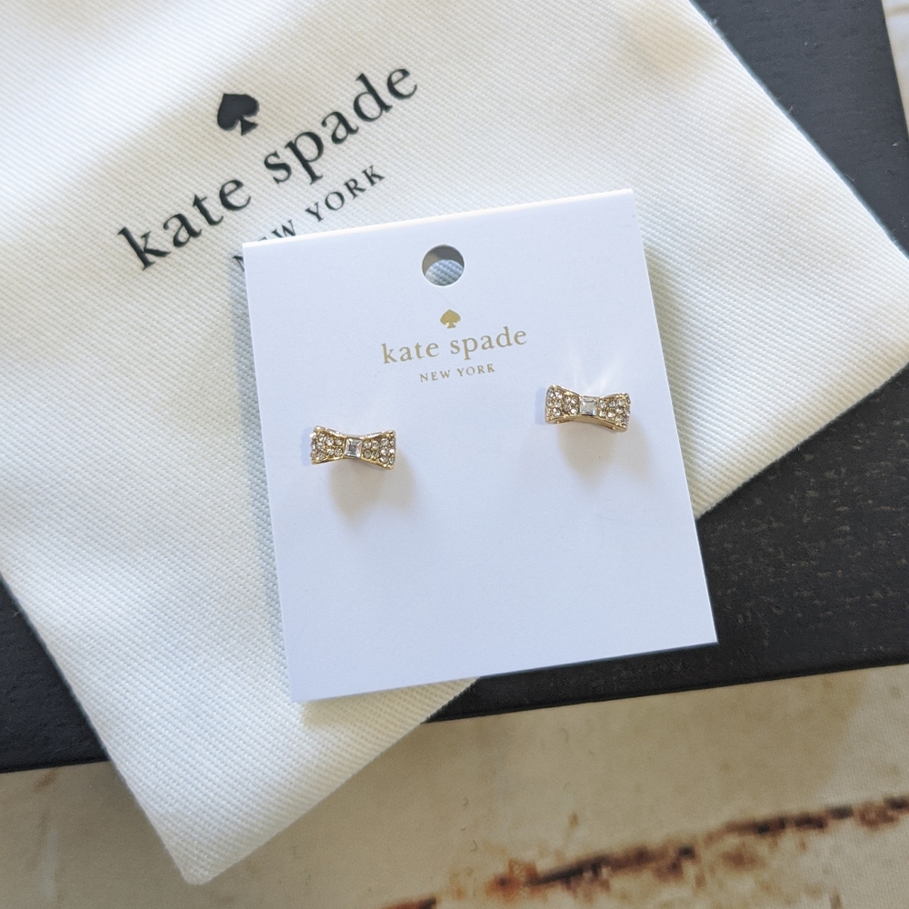 🎁 Kate Spade Ready Set Bow Pave Bow Studs - Picture 4 of 7
